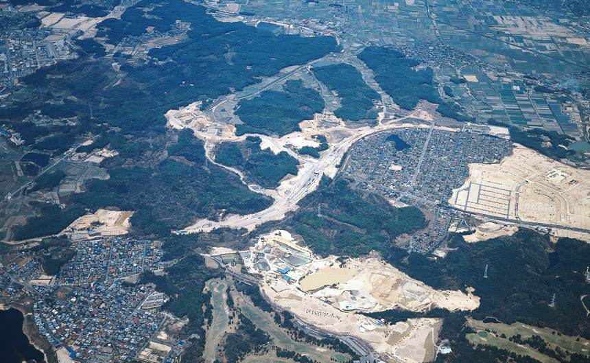 【航空写真】松井山手駅完成前  京阪東ローズタウン周辺